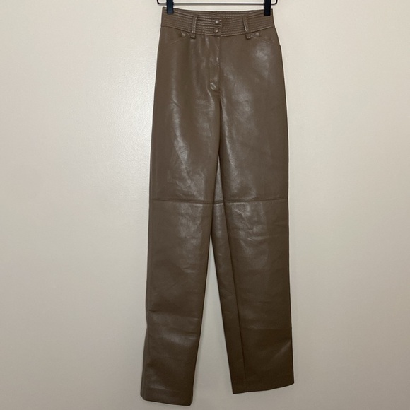 Aritzia Wilfred Funk Pant High-waisted vegan leather pants Size 00 Shitaki - Picture 12 of 14